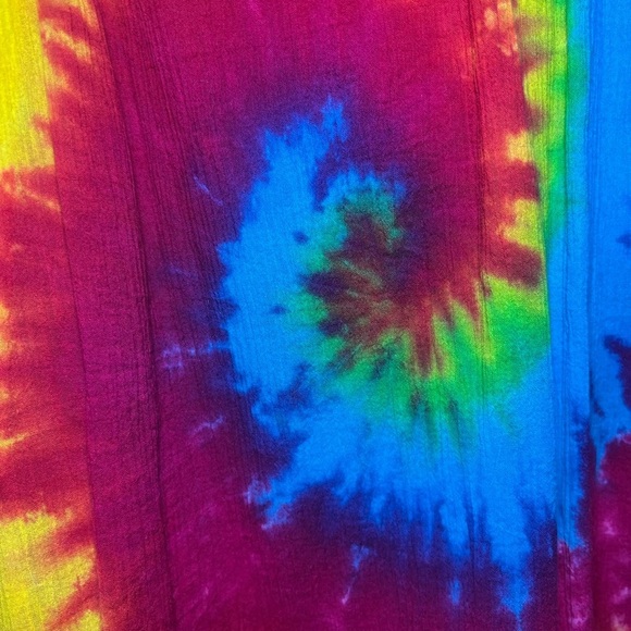 Hearts of Palm Tie-Dye Tunic | Small - Picture 4 of 12